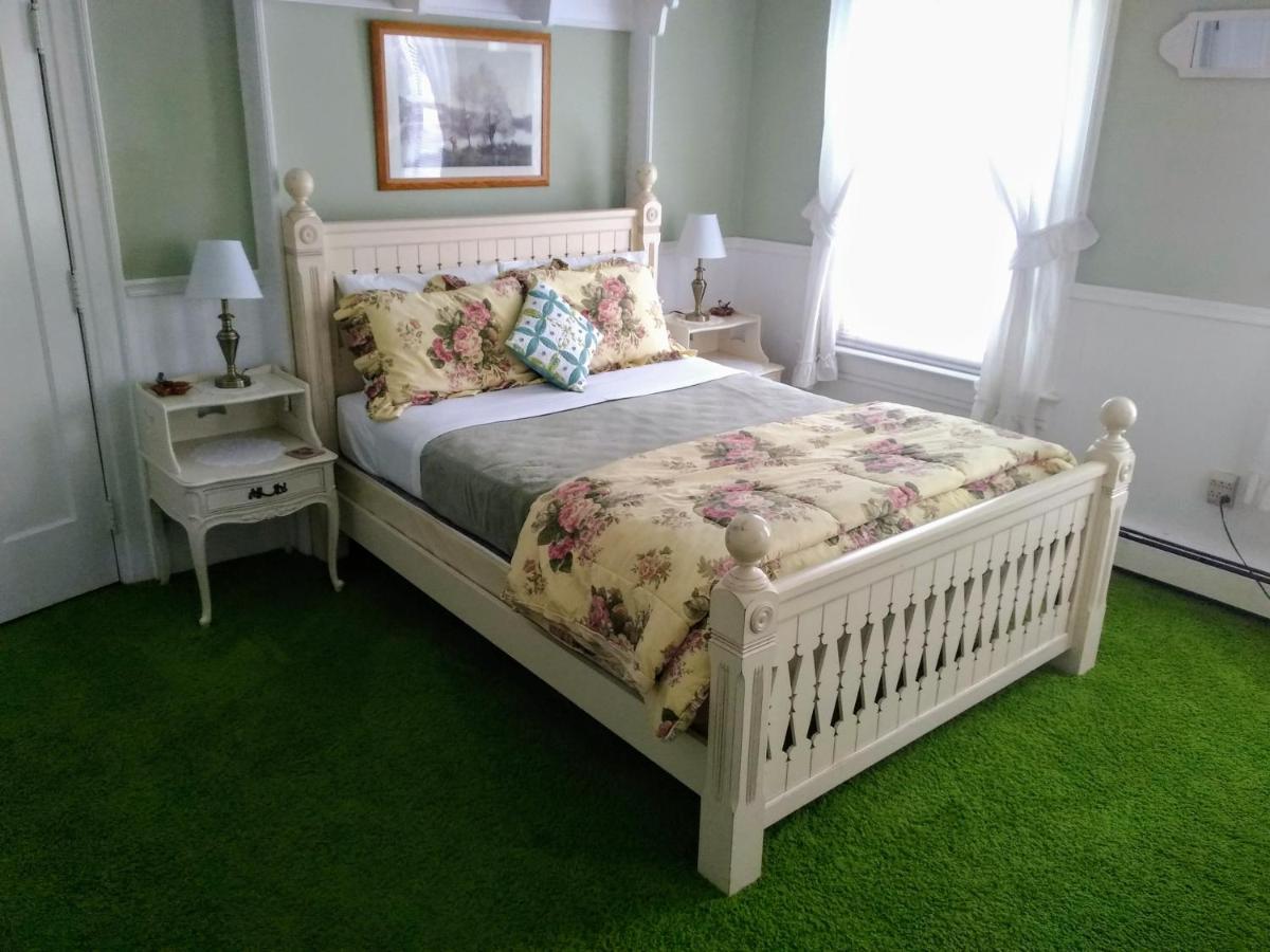 Splendor Inn Bed & Breakfast Norwich Екстериор снимка
